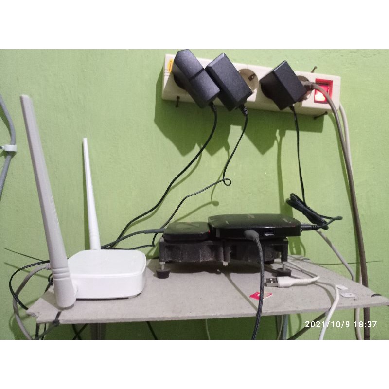 paket komplit Wifi : STB HG680P ram 2 + memori 8gb + modem e5372s + tenda n301 + kabel data
