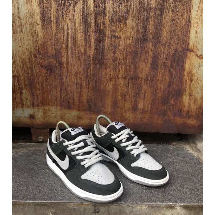 NIKE SB DUNK SECOND