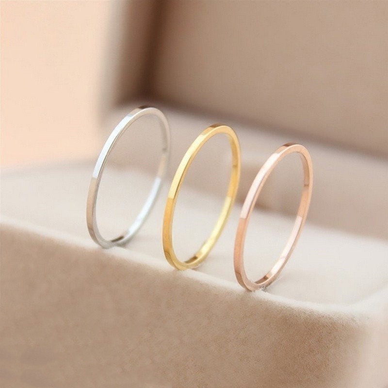 Cincin Pertunangan Dipoles Baja Titanium Sederhana Fashion Wanita