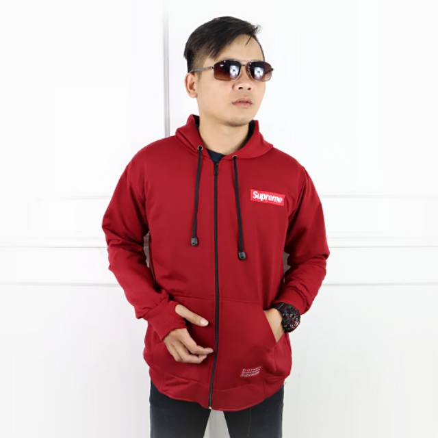 Jaket supreme