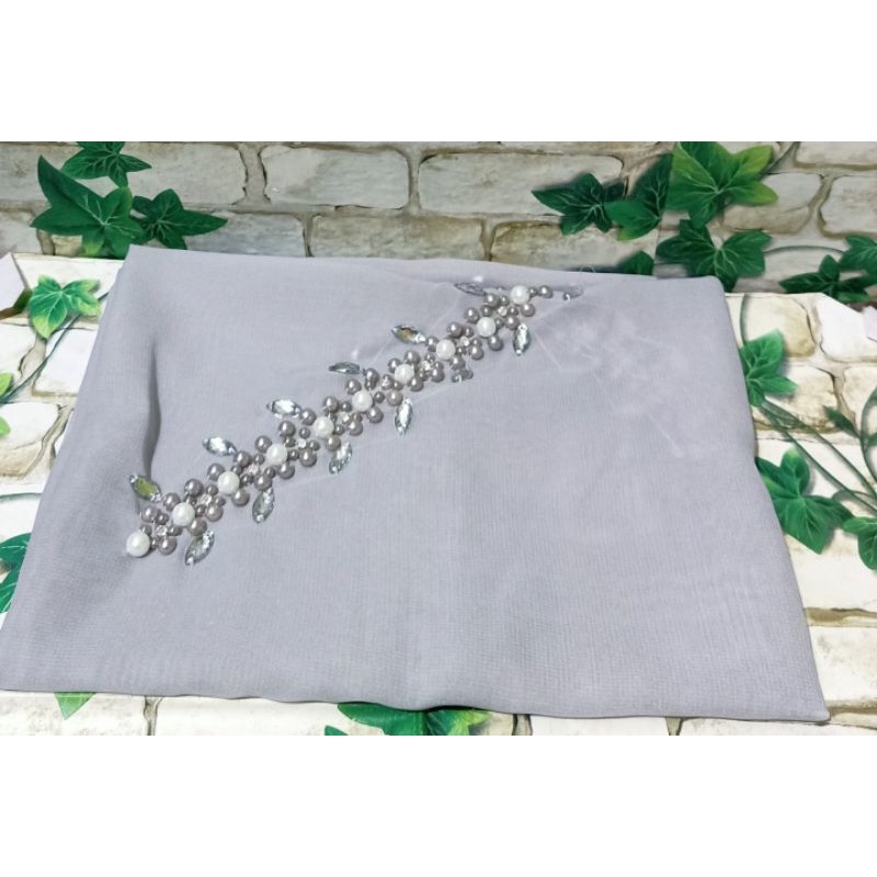 SEGIEMPAT PAYET BANDO BELLA/HIJAB BANDO MUTIARA/KERUDUNG PAYET BELLA SQUERE-Abu muda