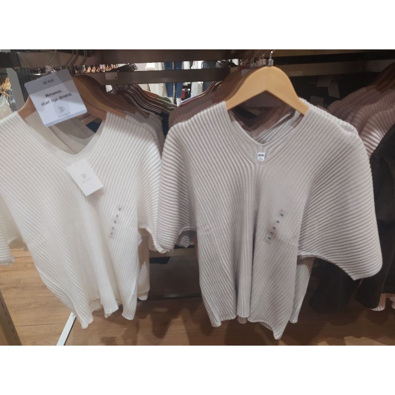 Sweater 3D Katun Lengan 3/4 UNIQLO Original