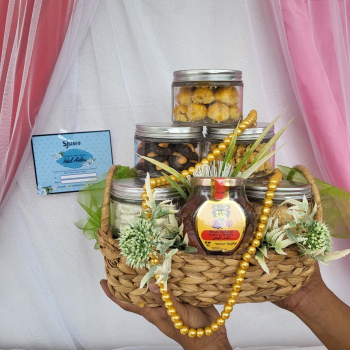 

Hampers parcel ultah wedding idul adha lebaran selamatan rumah baru 18