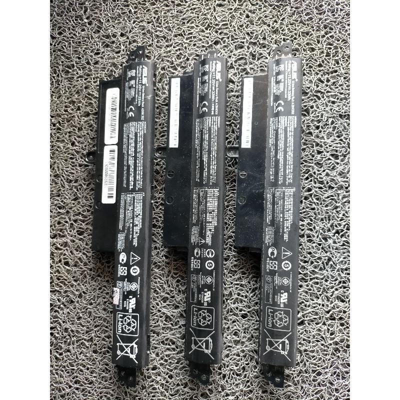 Baterai Laptop Drop Isi 3 cell