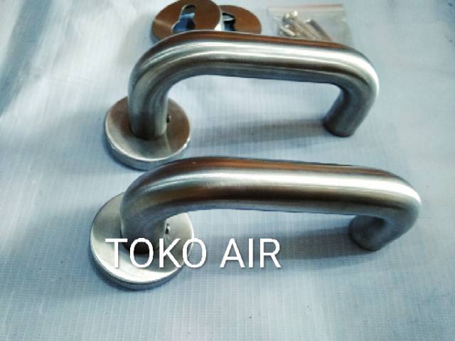 Handle pintu orbit 103