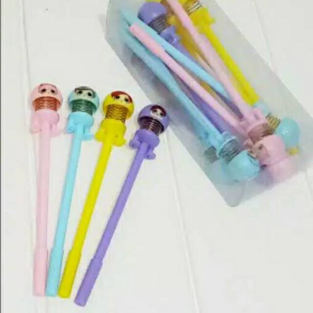 

PULPEN EMOJI KARAKTER BIRU PINK KUNING UNGU