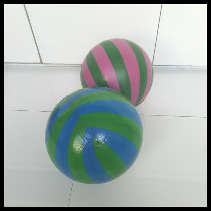 

Bola Plastik Murah Diameter 20Cm 1 Buah