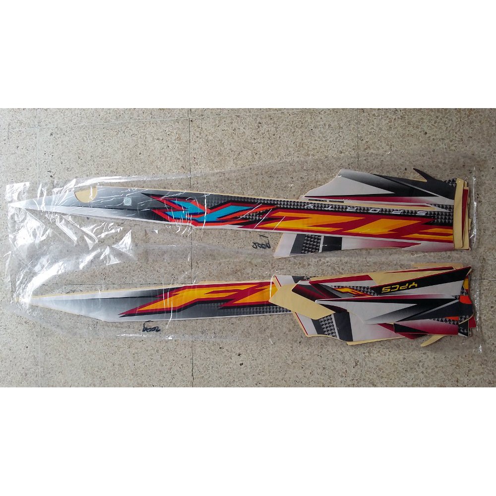 Stiker striping sticker yamaha fiz r 2004 merah putih