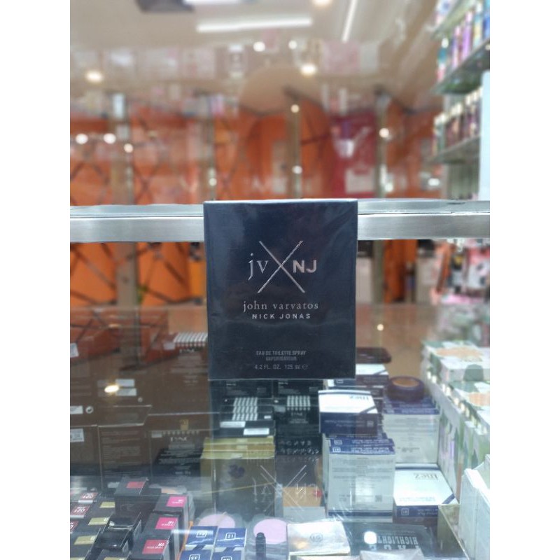 JOHN VARVATOS  X NICK JONAS
