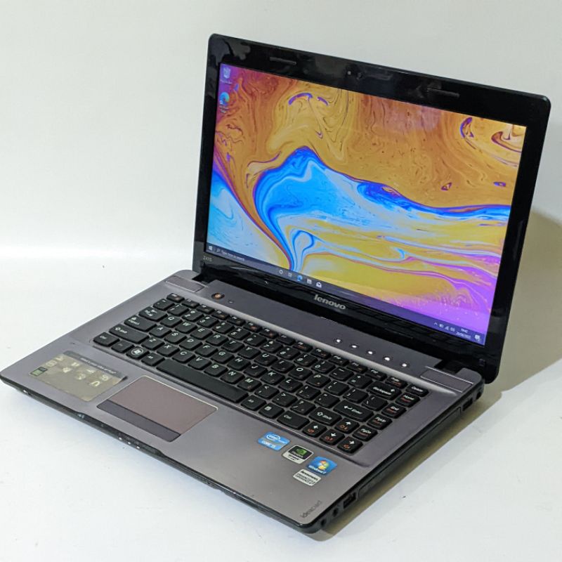 laptop editing/rendering/gaming lenovo Ideapad Z470 - core i5 - ram 16gb - Dual vga Nvidia GeForce - ssd 256gb