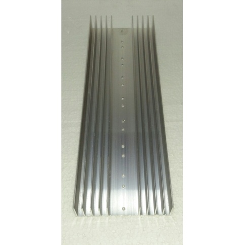 Heatsink Pendingin 5 Sirip 8 Transistor Sanken 30cm tebal 2mm untuk Power sound