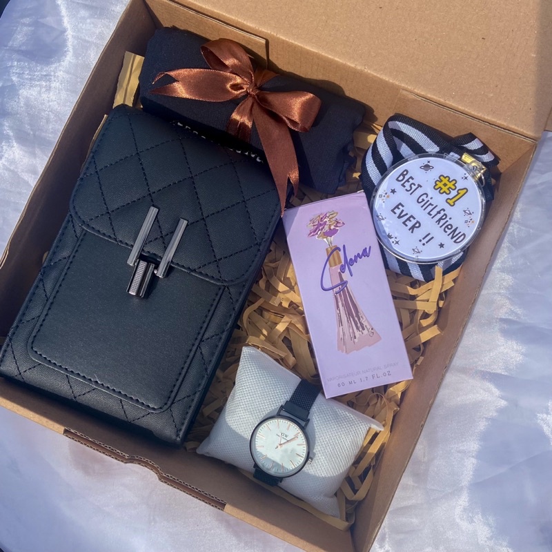 [IDYAN] GIFTBOX TAS WANITA / KADO CEWEK / KADO VALENTINE / HAMPERS GRADUATION / GIFT ANNIVERSARY / KADO PACAR