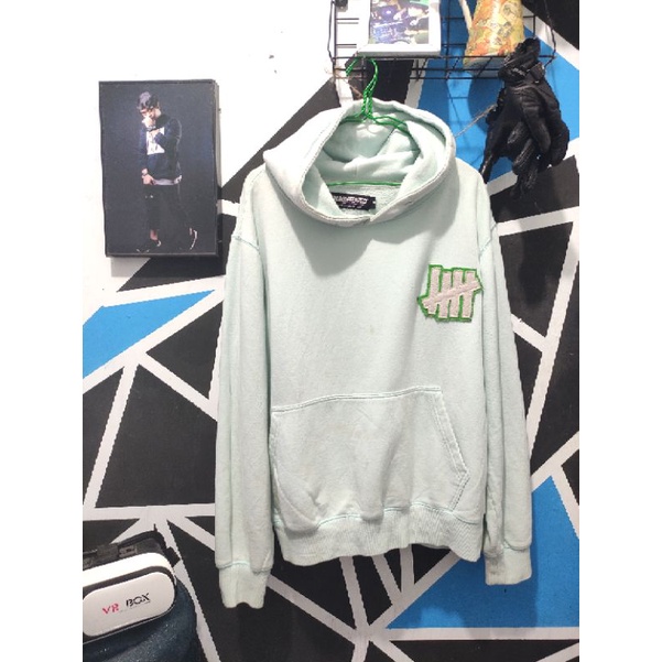 UNDEFEATED ORIGINAL hoodie Second preloved