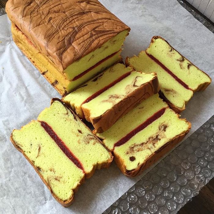 

Kue lapis surabaya Pandan Marble by kenaricakery