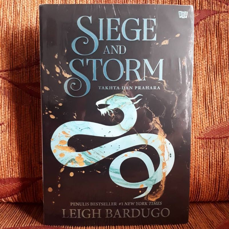 Siege And Storm - Leigh Bardugo