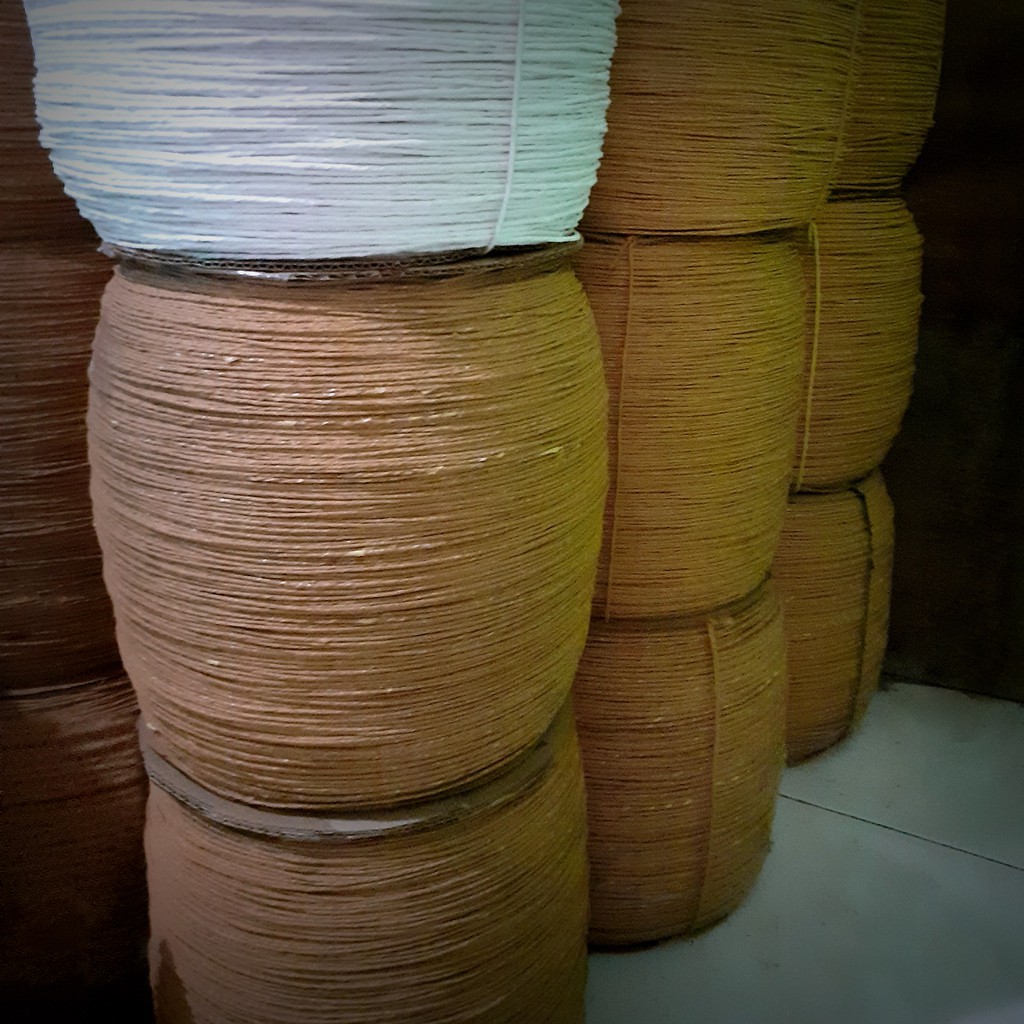 

Tali Kertas Murah (3mm) 1 Roll 12 Kg Warna Putih