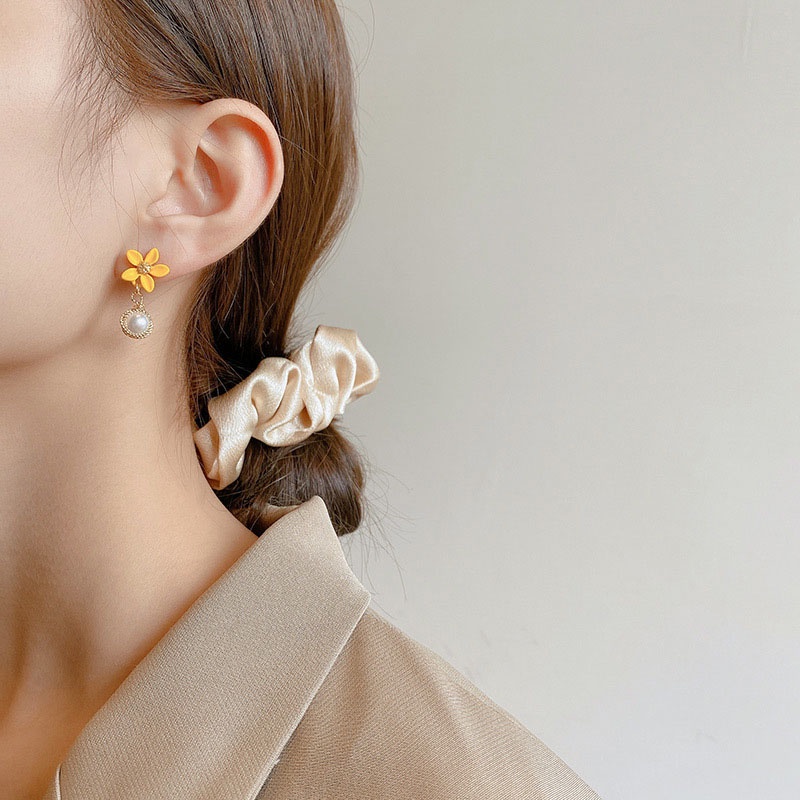 Shuling S925 silver needle Yellow Flowers Earrings Fashion Pearl Drop Earrings Female Ear Jewelry