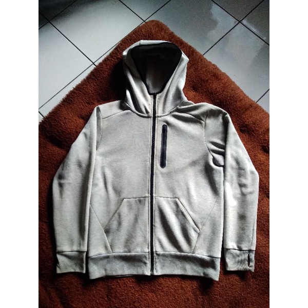 Uniqlo Softshell Jaket