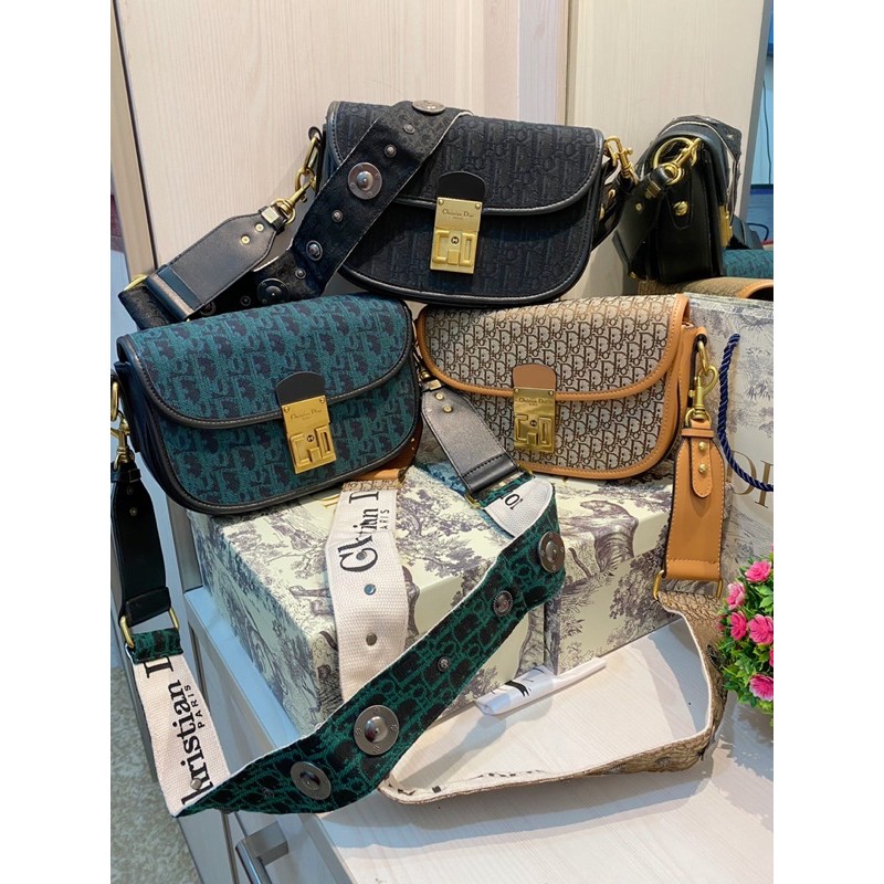 

DR TUSCANIO LARGE FREE BOX + PAPERBAG