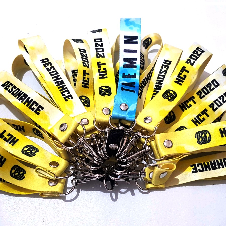 Gantungan kunci lanyard custom desain / ganci lanyard / lanyard pendek / tali id id card 15cm