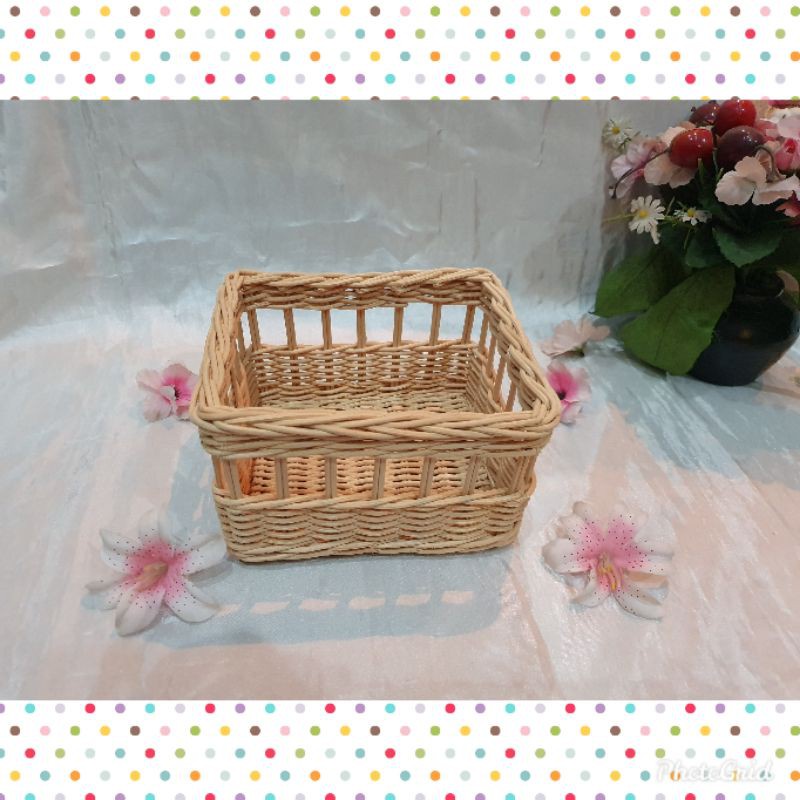 

K67M - Keranjang rotan PREMIUM kotak pita M 20x20x10 cm hampers parcel hantaran mahar souvenir kado dekorasi