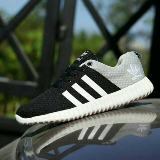 Sepatu Adidas Ultraboost Yezzy Sneakers Pria Wanita Hitam Abu Import Vietnam Fitnes Olahraga