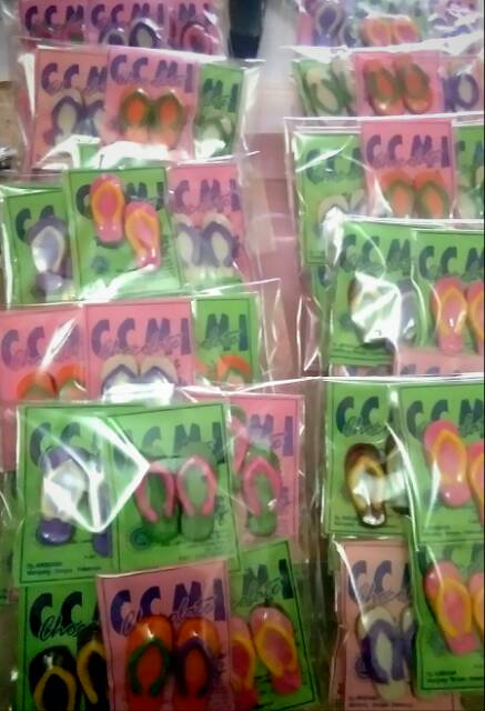 

Cokelat Mix Imut 12 pasang