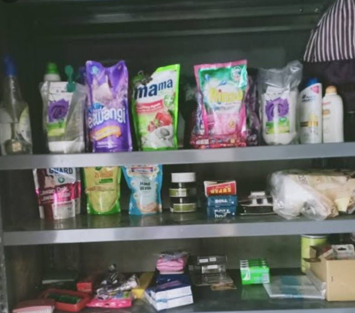 So Klin Pembersih Lantai All Varian 800ml