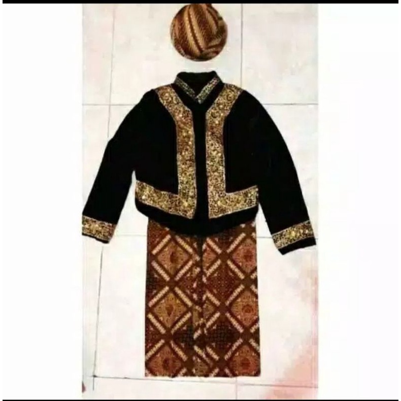 Baju adat Jawa cowo