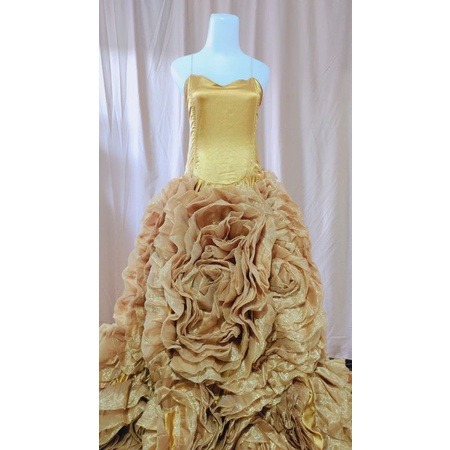Gold Ball gown rose good condition PRELOVED