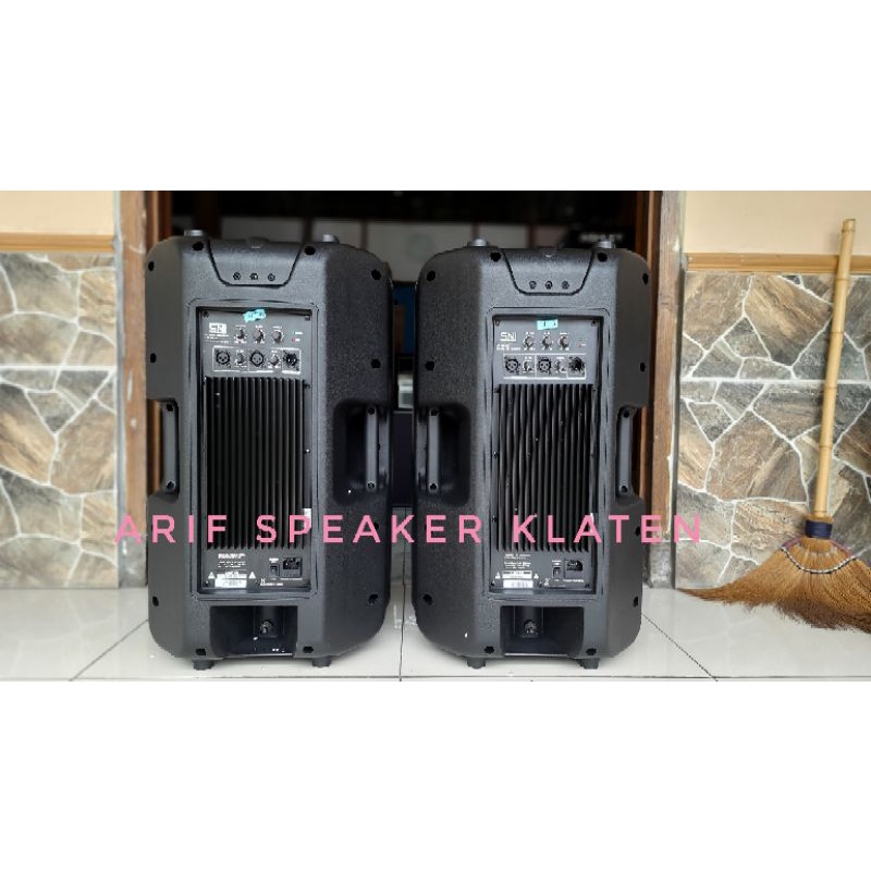Speaker aktif Baretone Max 15 rc