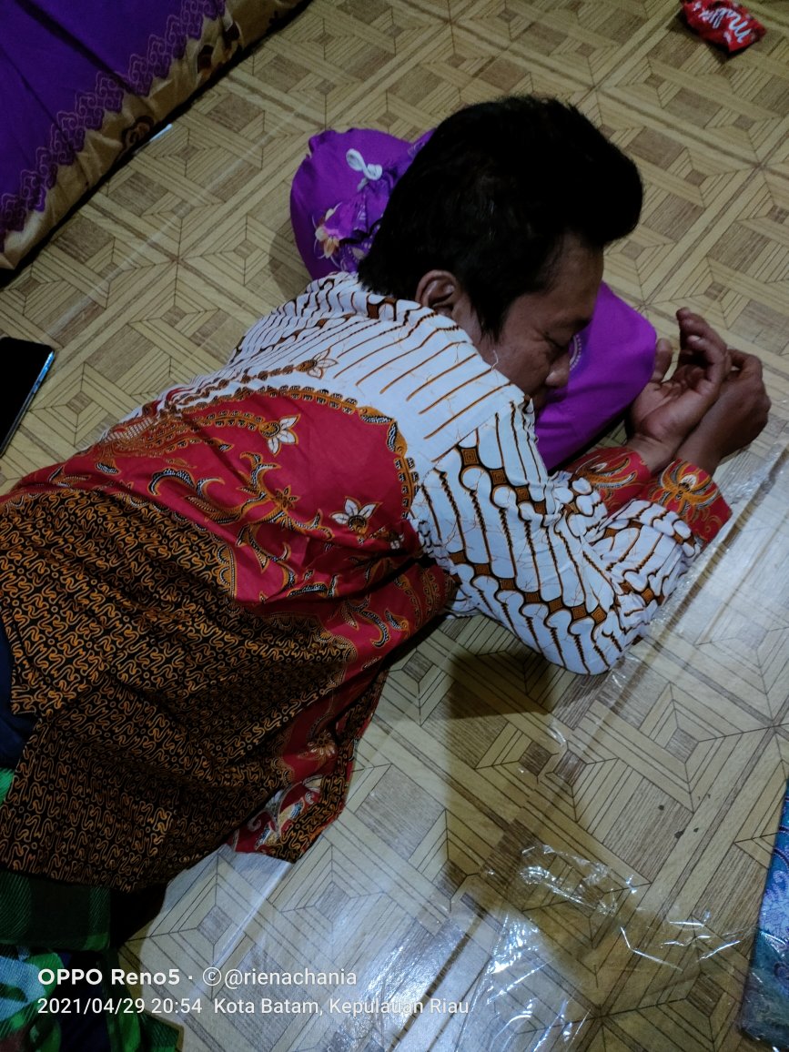 Bisa Pisah Batik Couple Keluarga Sania Ruffle Ori Ndoro Jowi  Seno  Abang Putih