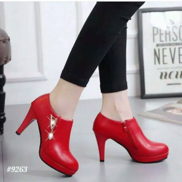 SEPATU WANITA HEELS BOTS FASHION