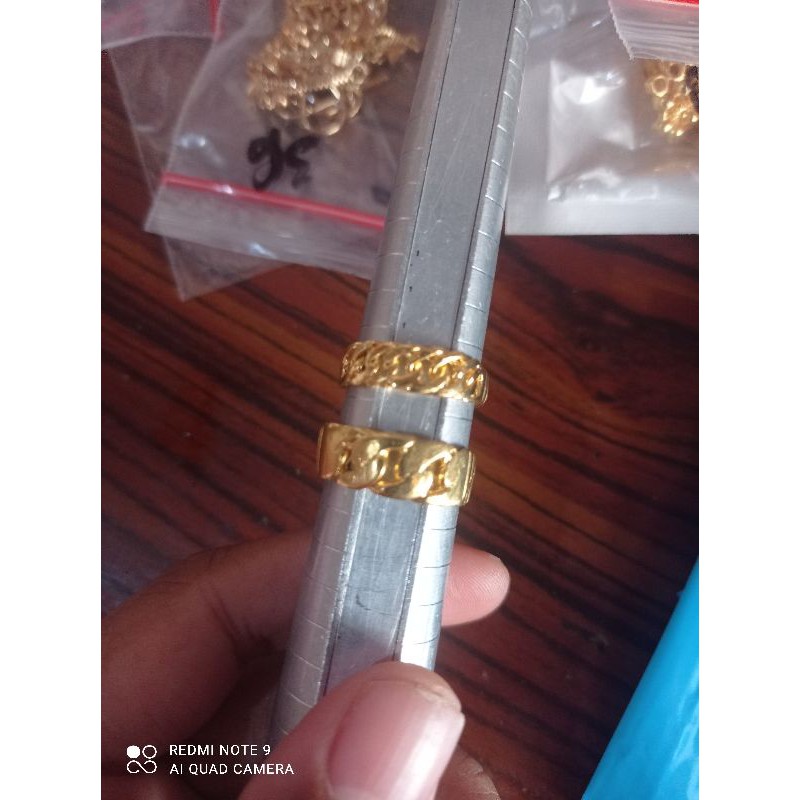 Cincin lapis mas,,bisa disepuh ulang, real nya lihat foto kedua dan baca keterangan