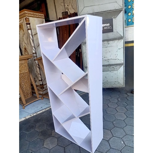 rak buku minimalis hpl