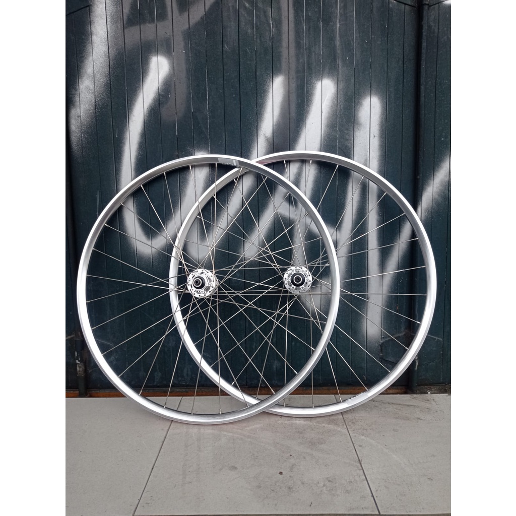 WHEELSET XLR8 700C DISCBRAKE SILVER QR TA