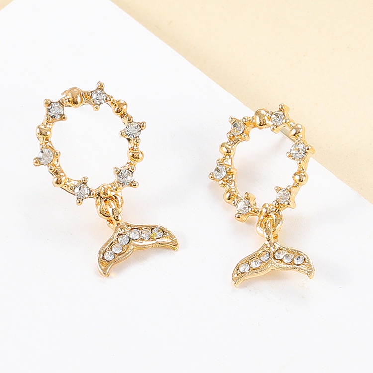 Diamond dolphin ekor anting-anting wanita Korea Mori genit jantung fishtail anting-anting sederhana