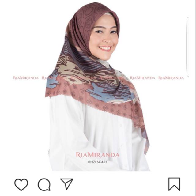 Ohzi scarf dekade 10tahun