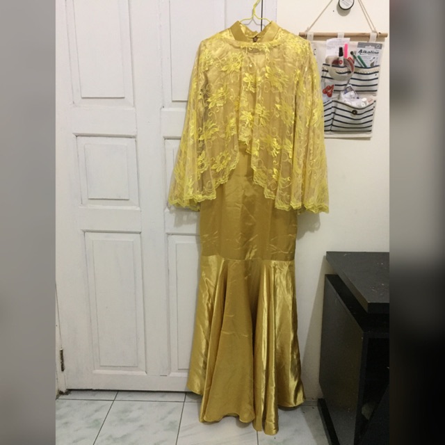 Gaun Mewah kuning Gold