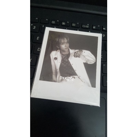 polaroid jisung hello future (future ver)