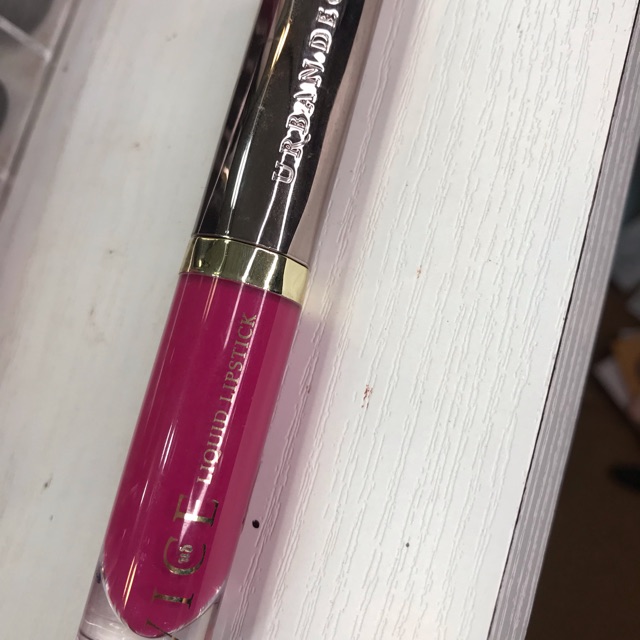 Liquid lipstick urban decay