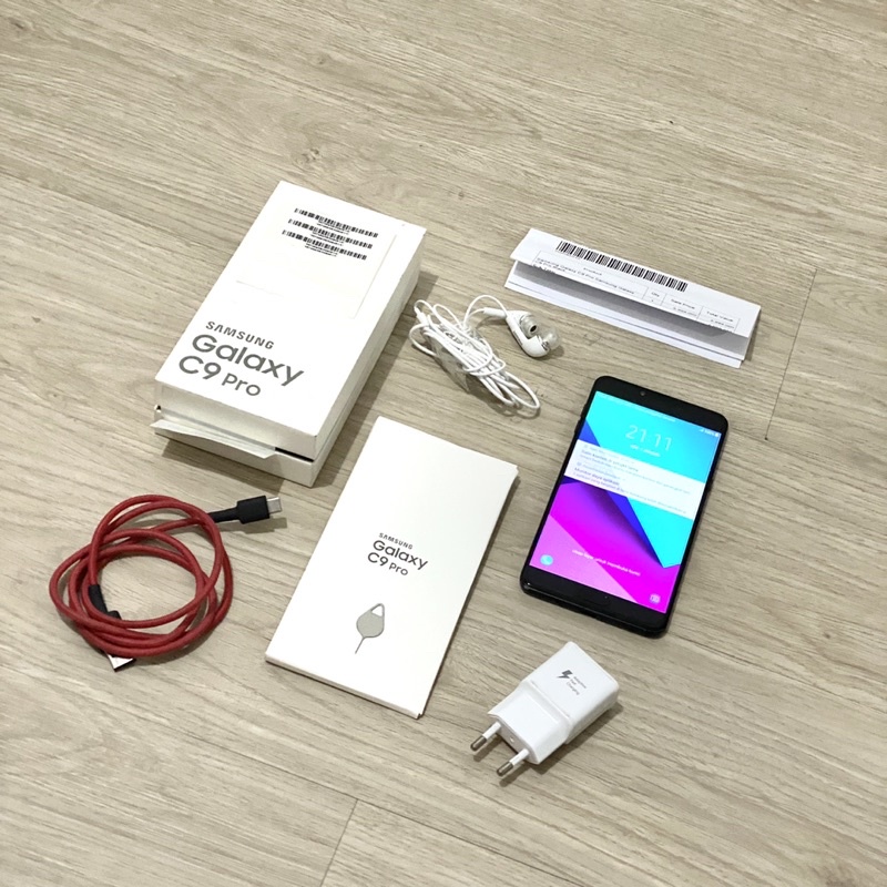 First Hand HP SAMSUNG C9 Pro 64GB RAM /  16MP