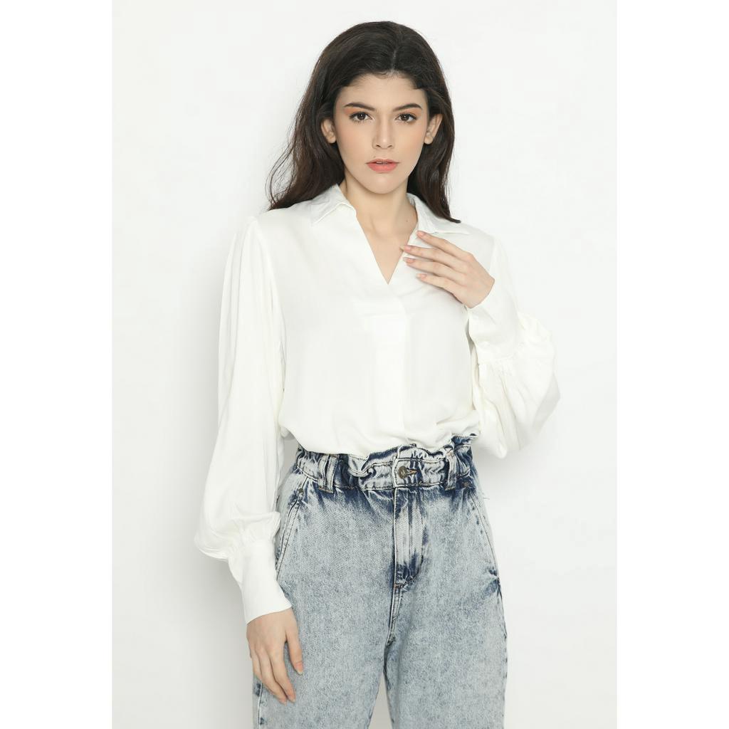 Mannequin Puffed Rayon Blouse