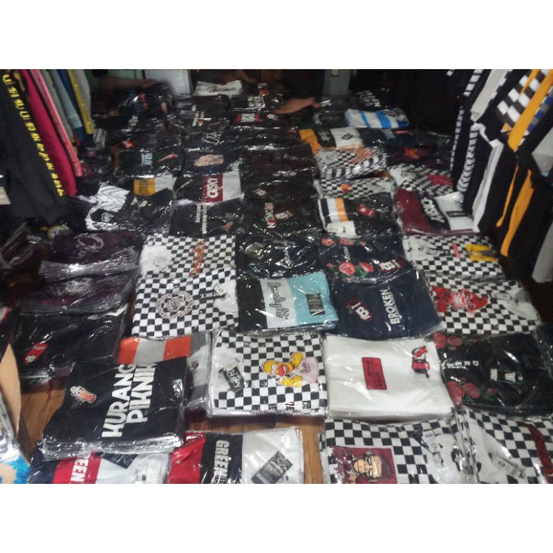 Kaos Distro obral murah (100rb 4Pcs) / Kaos Distro Paket Usaha (210rb 10pcs)