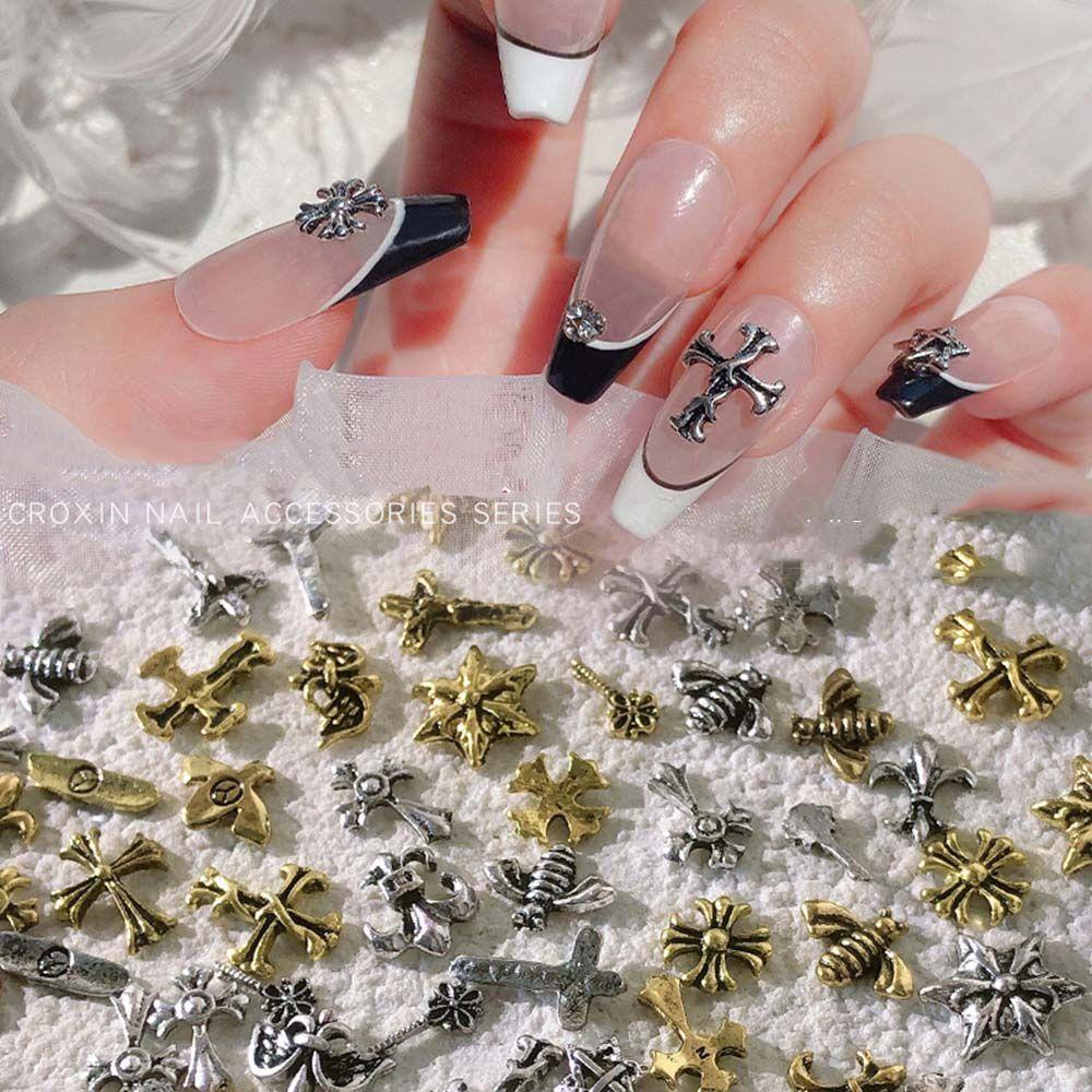 Agustinina Kecantikan Kepala Kuku Berlian Imitasi Emas &amp; Perak Gaya Punk Hati Bunga Manicure Ikatan Simpul Bentuk 3D Nail Art Charms