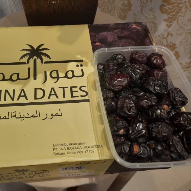 

Kurma Ajwa Al Madinah