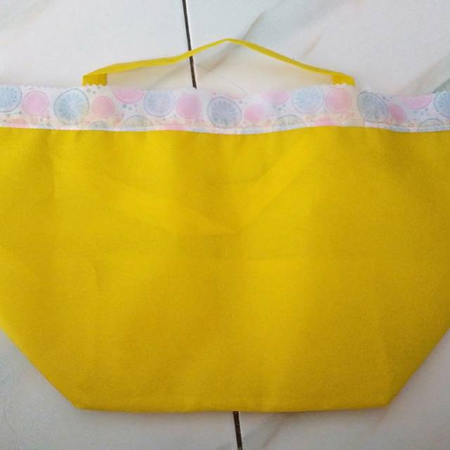 

tas goodie bag uk box 20x20,tas hajatan serut tipis