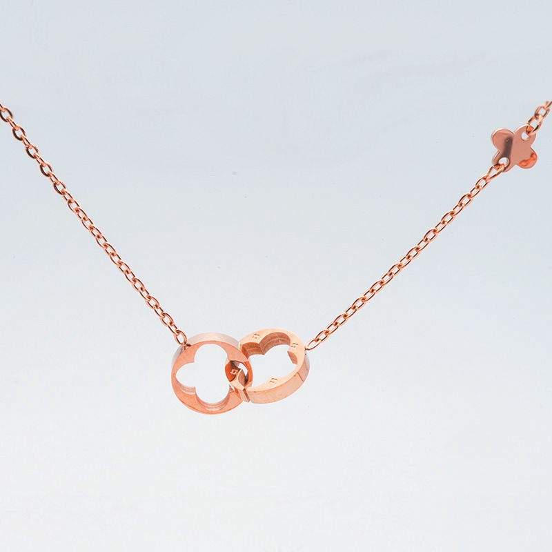 Kalung Choker Model Hollow Desain Daun Semanggi Warna Rose Gold Bahan Titanium Steel Untuk Wanita