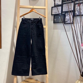 Nanida Celana  Boyfriend  Jeans Kulot Hitam  Wanita Basic 