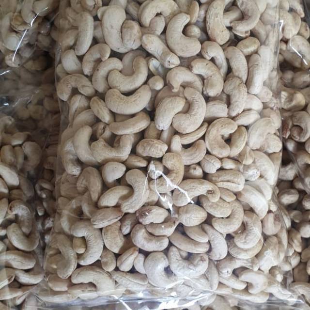 

Kacang mede super (mentah)